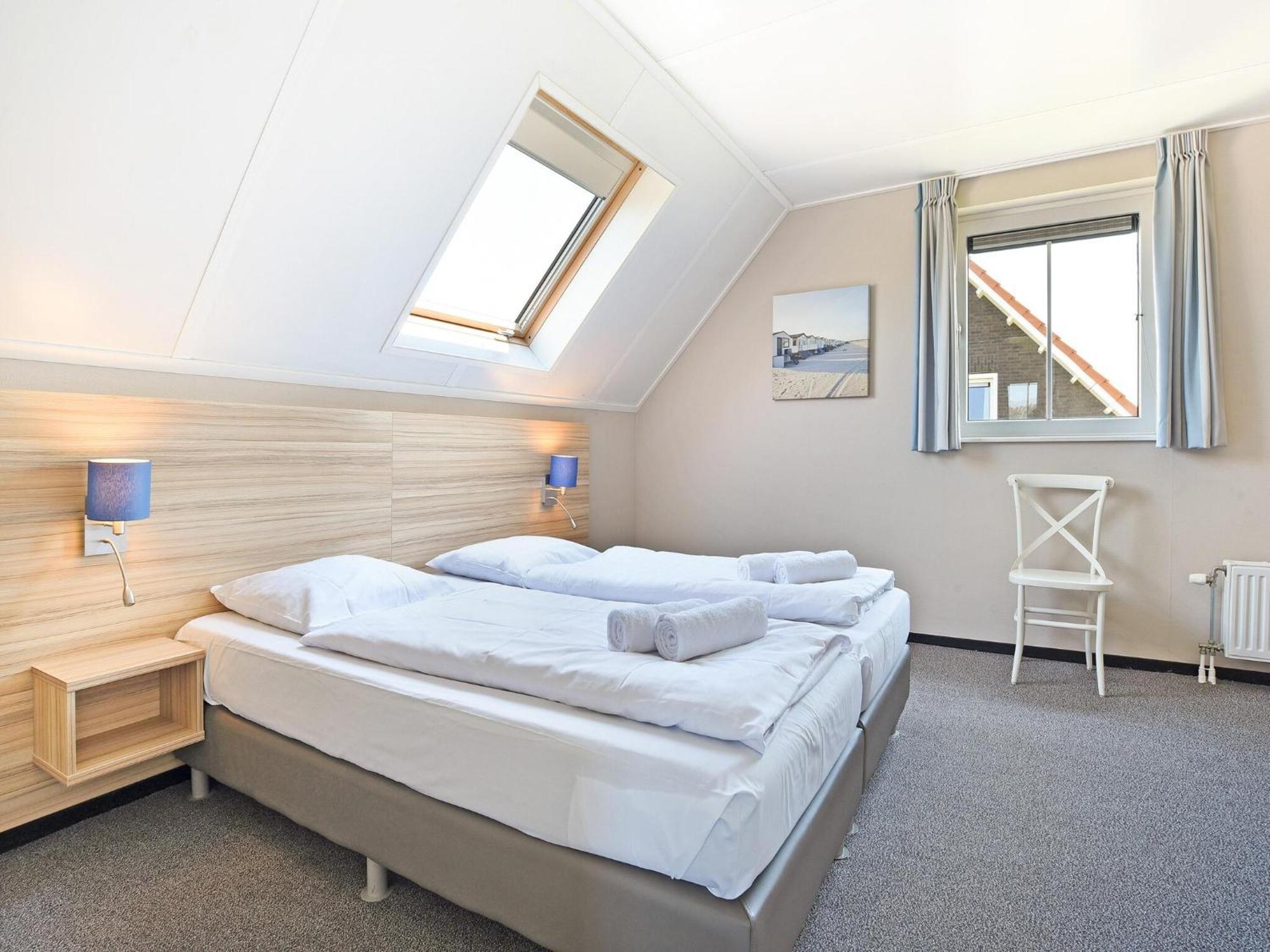 Luxury House With Sauna, 700 M From The Nieuwvliet