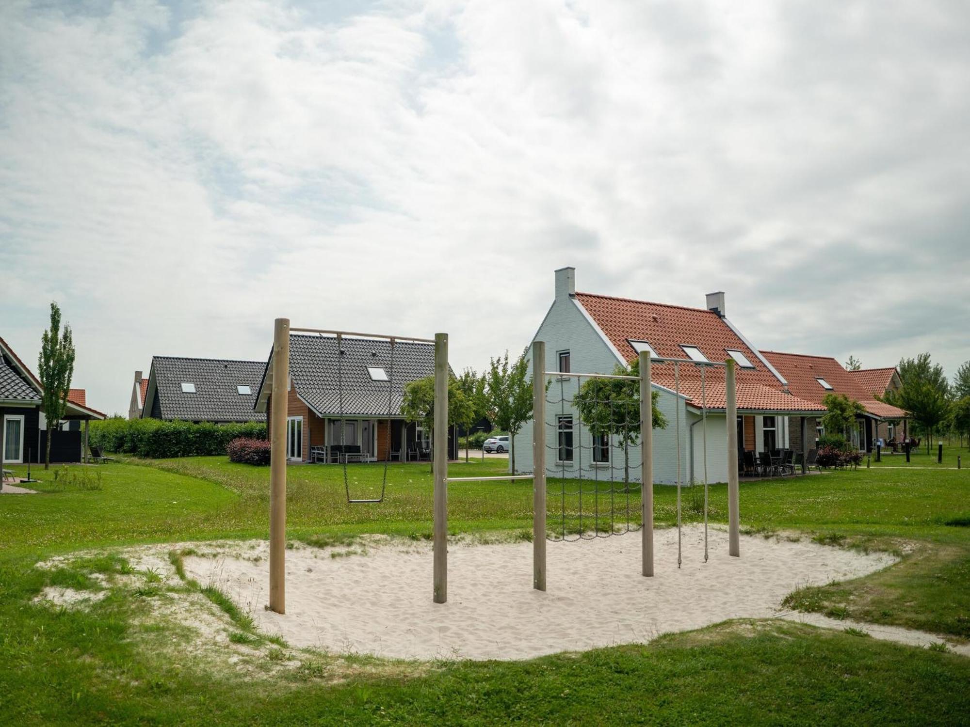 Luxury House With Sauna, 700 M From The